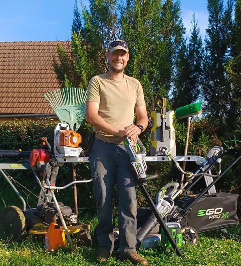 Chantier réalisé par CYRIL Vert Services, paysagiste du réseau Factotum à Assier